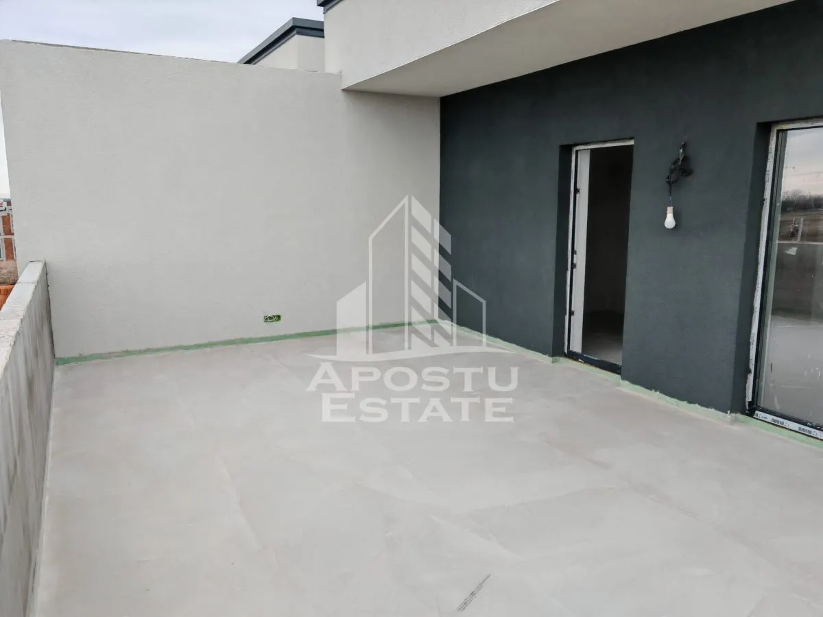 Duplex la cheie,despartit,4 camere Giarmata Mare - foto 1