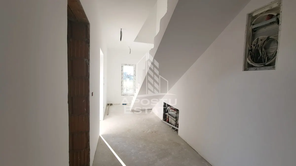 Duplex la cheie,despartit,4 camere Giarmata Mare - foto 7