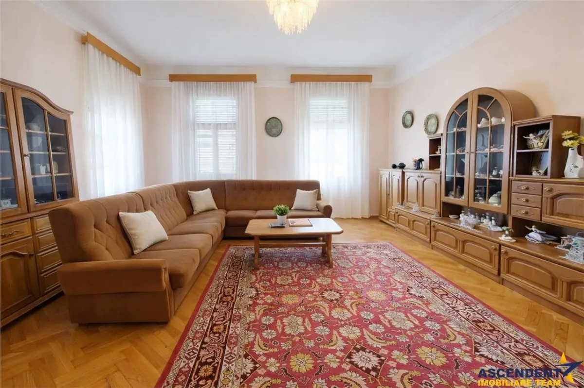 Casa cu vatra traditionala, gradina, garaj, facilitati, Codlea, Brasov - foto 2