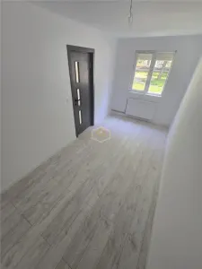 Apartament cu 2 camere, la parter | Complet renovat - Micro 14 - foto 7