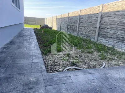 Casa individuala cu 4 camere, teren de 500mp, in Sacalaz - foto 13