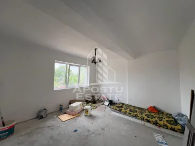 Casa individuala pe etaj de vanzare, renovata complet, Becicherecu Mic - foto 4