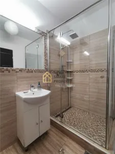 De inchiriat apartament 3 camere ARED cu parcare inclusa - foto 8