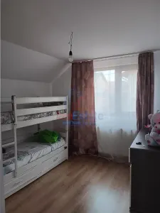 Vila la pret de apartament! Dumbrava  Vila P+M Su=120mp Teren 300mp toate utilitatile - foto 7