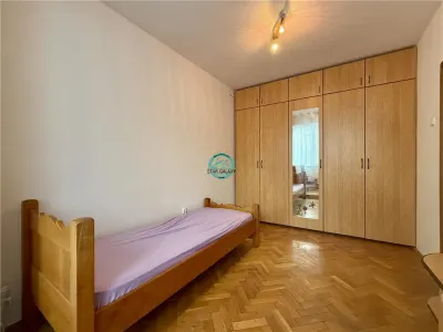 Apartament cu 3 camere de inchiriat, mobilat si utilat, in Cornisa - foto 4