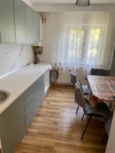 Apartament 2 camere decomandat | Soarelui – Hotel Lido | Centrala proprie | Balcon - foto 2