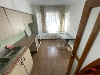 Ap 2 cam,etaj 1, renovat, centrala termica, ultracentral - Teatru - foto 3