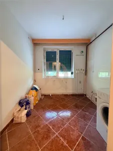 Copou Codrescu apartament 3 camere 60 mp , eliberare rapida - foto 4
