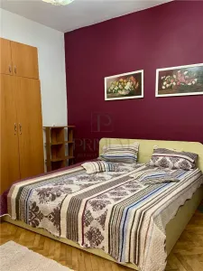 Apartament 3 camere | Complex Studentesc | Vila la curte | Terasa spatioasa | 70 mp - foto 2