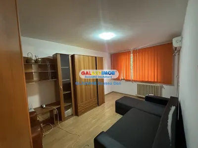 titan | 1cam 33mp | cochet etaj 1 1984 | metrou - Bucuresti