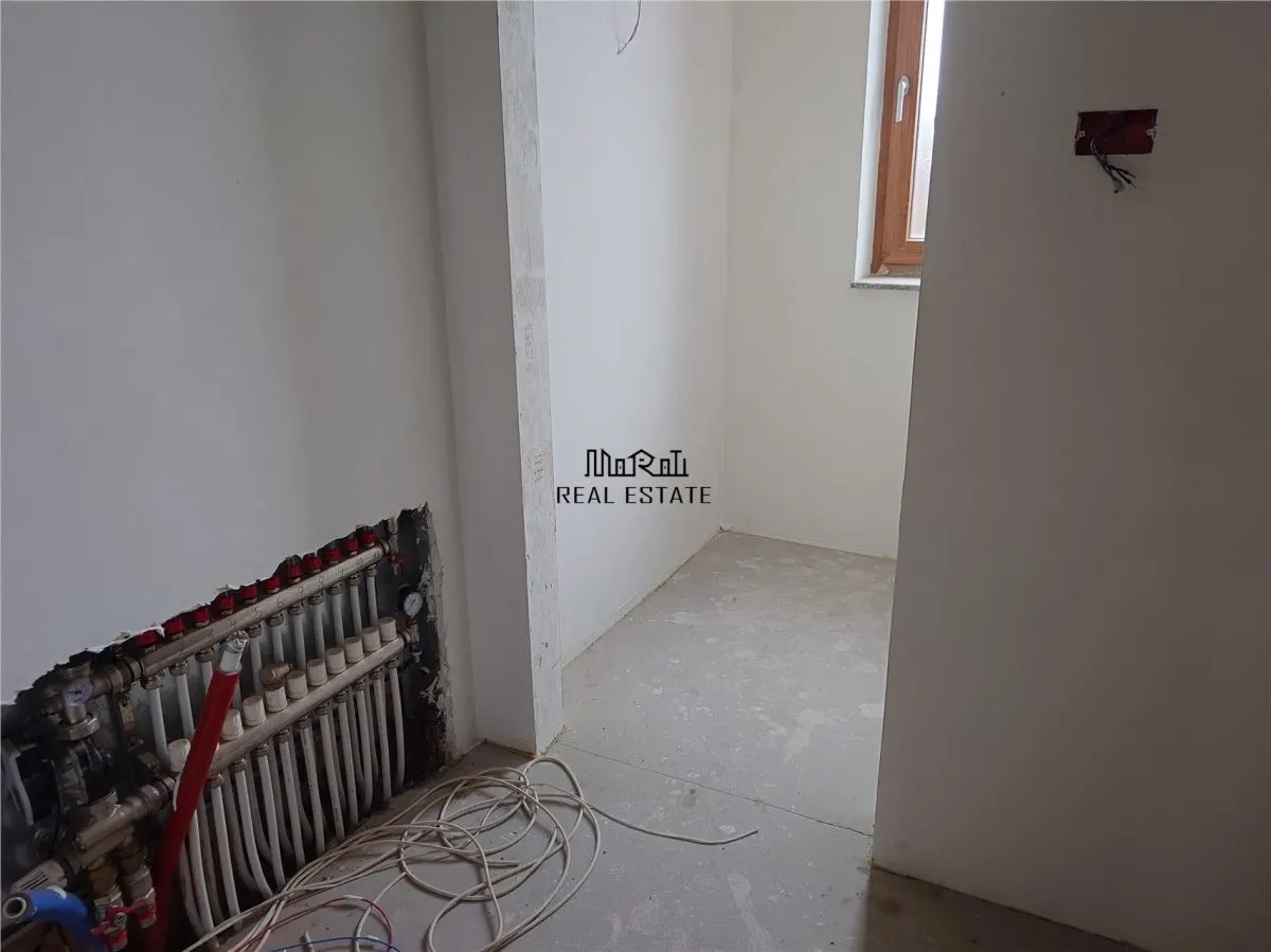 Cladire noua, ideala pentru cazare sau spatii de birouri in Brad, Hd - foto 8