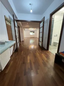 Apartament de 3 camere de vanzare in zona Herastrau la 1 min de parc - foto 9