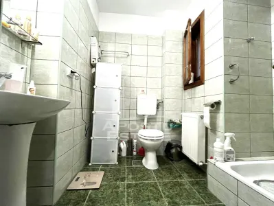 Casa individuala, 6 camere, 3 bai, garaj,acces auto, teren de 411 - foto 15