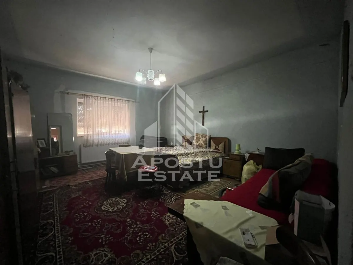Casa cu 4 camere si teren de 2698 mp in zona Freidorf - foto 3