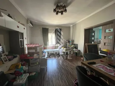 Casa cu 4 camere si teren de 2698 mp in zona Freidorf - foto 3
