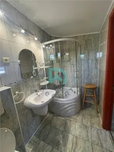Garsoniera in casa De Mijloc, Brasov. - foto 12