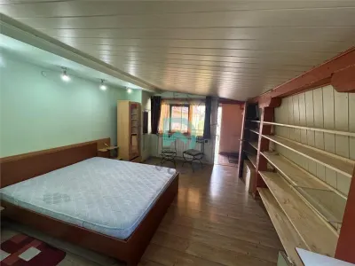 Garsoniera in casa De Mijloc, Brasov. - foto 3