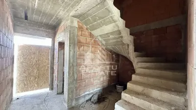 Jumatate de duplex cu 4 camere de vanzare in Giroc - foto 6