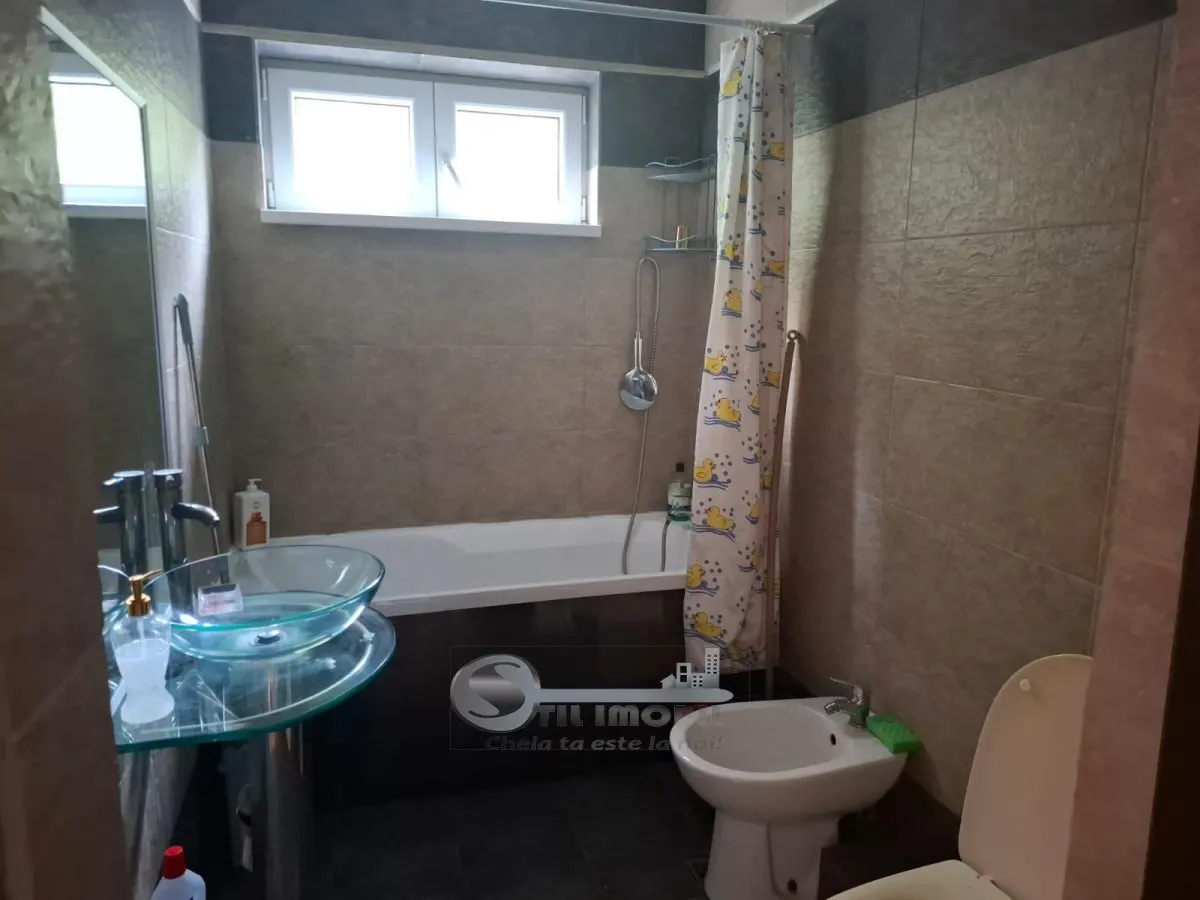 Apartament 3 camere semidecomandat 68 mp de închiriat Cantemir - foto 14