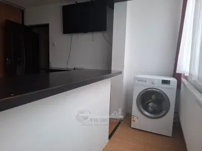Apartament 3 camere semidecomandat 68 mp de închiriat Cantemir - foto 3