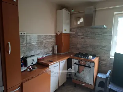 Apartament 3 camere semidecomandat 68 mp de închiriat Cantemir - foto 10