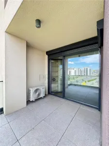 Apartament 3 camere deosebit mobilat si utilat modern in bloc nou - Torontalului - foto 2