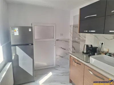 Resedinta/ spatiu profesional de inchiriat, Ghimbav – Central - foto 16