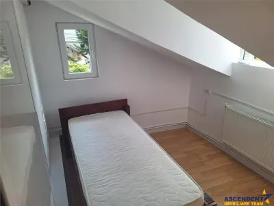 Resedinta/ spatiu profesional de inchiriat, Ghimbav – Central - foto 17