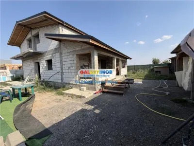 Casa individuala 8 camere/5Bai-Teren 500mp-Comision 0% - Clinceni