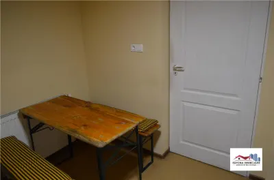 Spatiu pentru Birouri 2 Camere de Vanzare Zona Centrala - foto 8