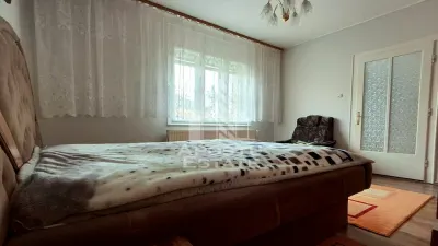 Casa Spatioasa cu Teren Generos in Vladimirescu - foto 5