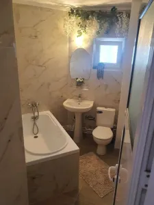 Apartament 3 camere – CUG / Selgros | 2 băi | 2 balcoane | Recent renovat - foto 4