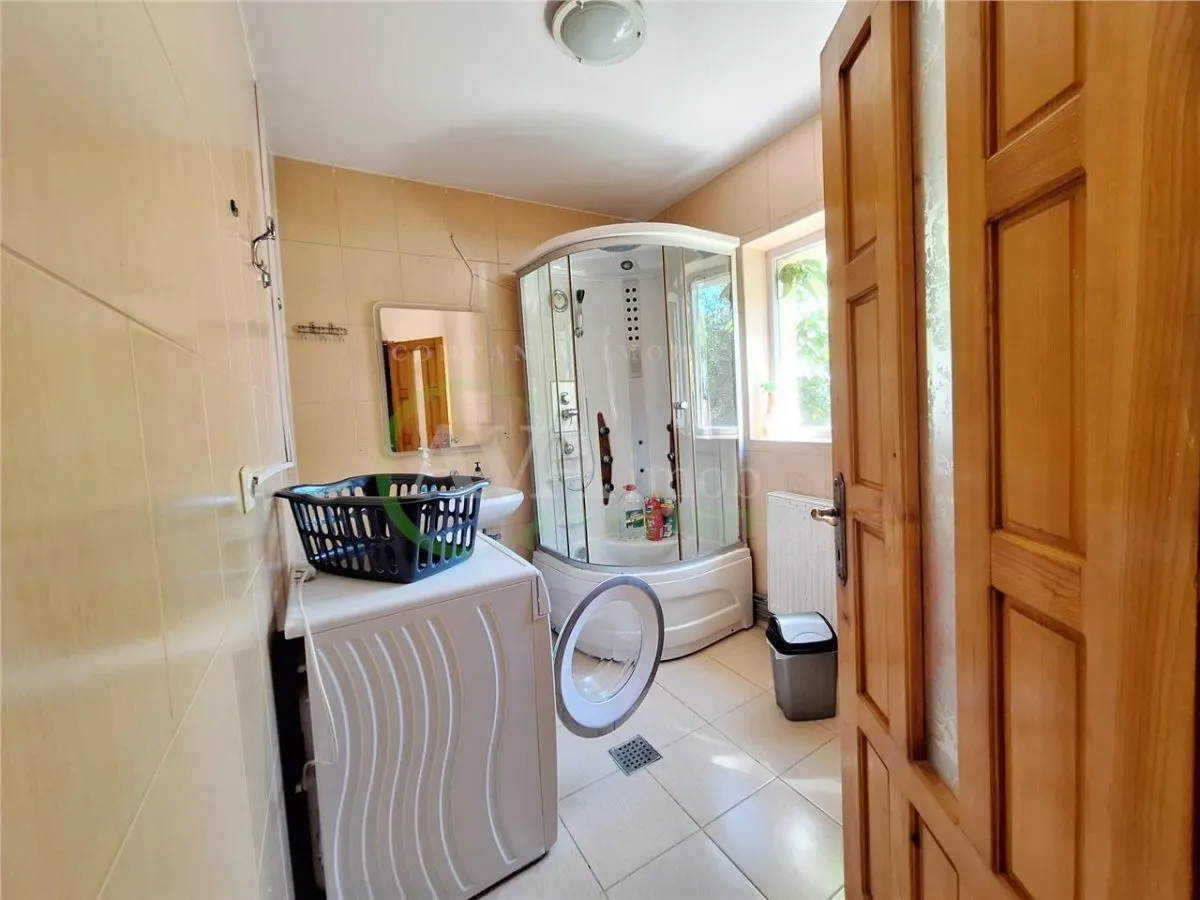 Casa 4 camere, 3 dormitoare, foisor si garaj | Teren 500 mp– Zona CFR - foto 4