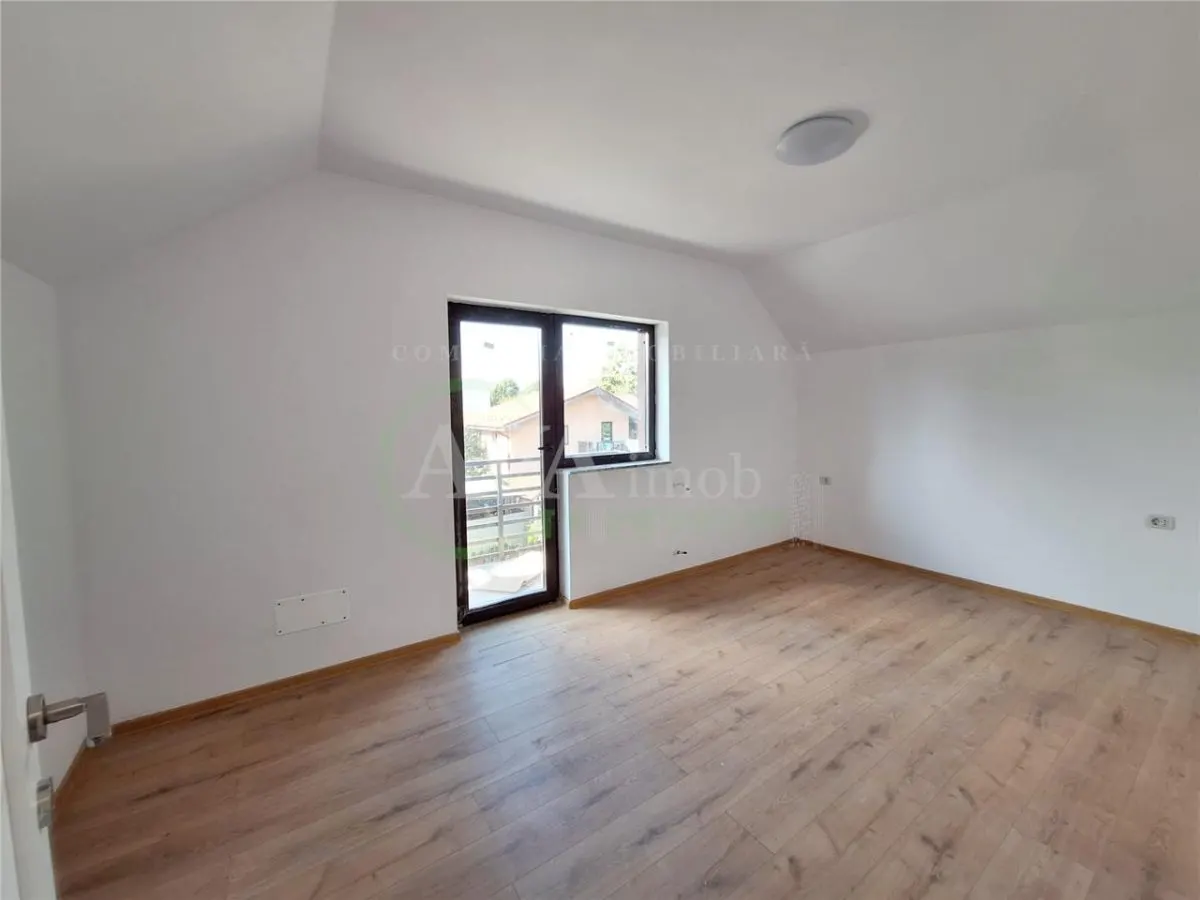 Vila noua din caramida, 130 mp utili – Teren 480 mp | Zona Ura - foto 11