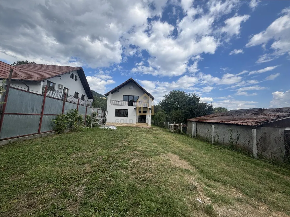 Casa de vanzare Valea Borcutului - foto 1