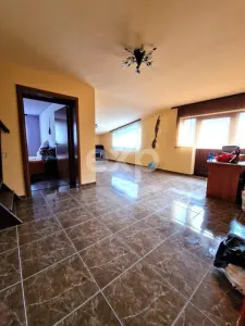 Casa de vanzare S+P+M , Teiș – la 5 minute de Târgoviște - foto 17