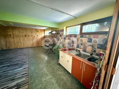 Vilă spațioasă cu teren de 1.008 mp în Ștefănești, Argeș | D+P+E+M - foto 11
