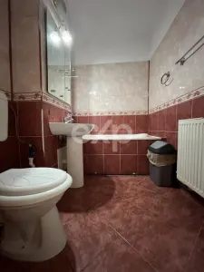 Apartament 3 camere dec 2 băi etajul 3 central Gaesti - foto 16