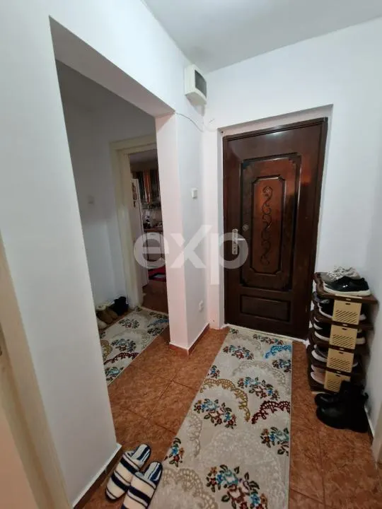 Apartament 2 camere decomandat , Micro 6 - foto 4