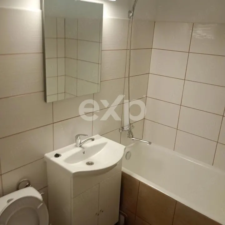 Vânzare apartament 2 camere  Central - foto 9