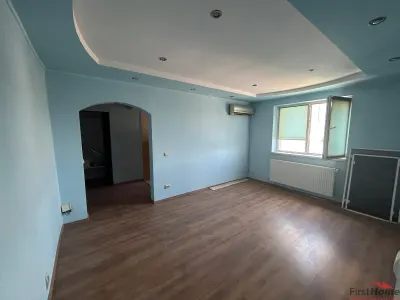 Apartament cu 3 camere, de vanzare, zona sud, scoala 8 - Focsani