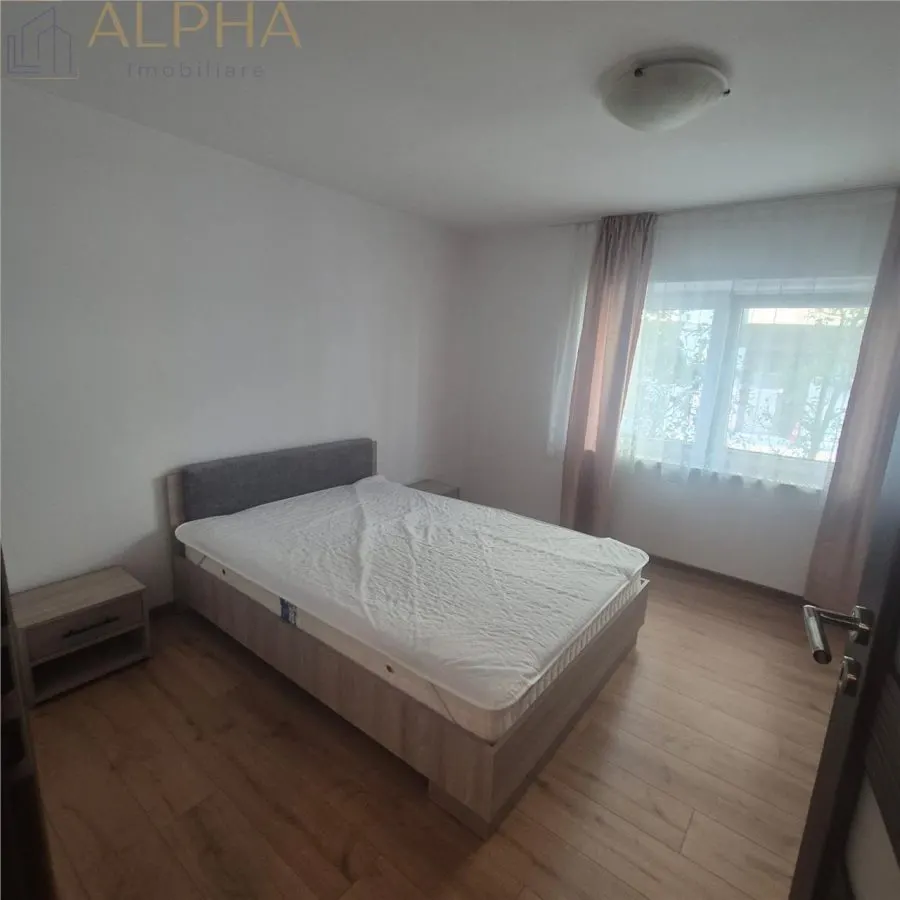 DE INCHIRIAT IN EXCLUSIVITATE – APARTAMENT 3 CAMERE  – ZONA C.R. VIVU, BISTRITA, JUD BN - foto 4