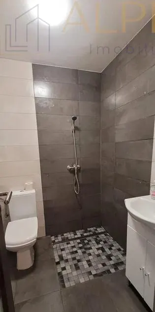 DE INCHIRIAT IN EXCLUSIVITATE – APARTAMENT 3 CAMERE  – ZONA C.R. VIVU, BISTRITA, JUD BN - foto 10