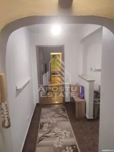 Apartament cu 3 camere, Centrala proprie, Zona Girocului - Timisoara