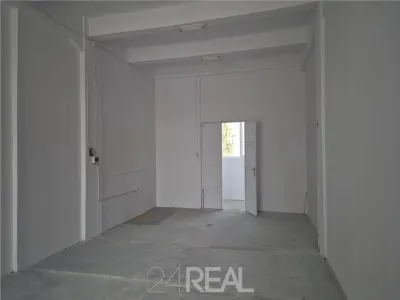 Inchiriere spatii birouri/depozitare/productie Baicului - foto 5
