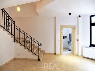 Vila de mari dimensiuni proaspat renovata - de vanzare - foto 4