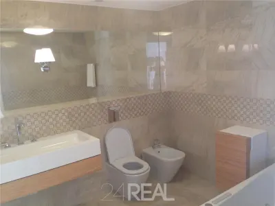 Inchiriere apartament pretabil rezidenta sau birou - foto 5