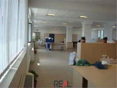 Spatii birouri, suprafata 350 mp - zona Progresul - foto 8