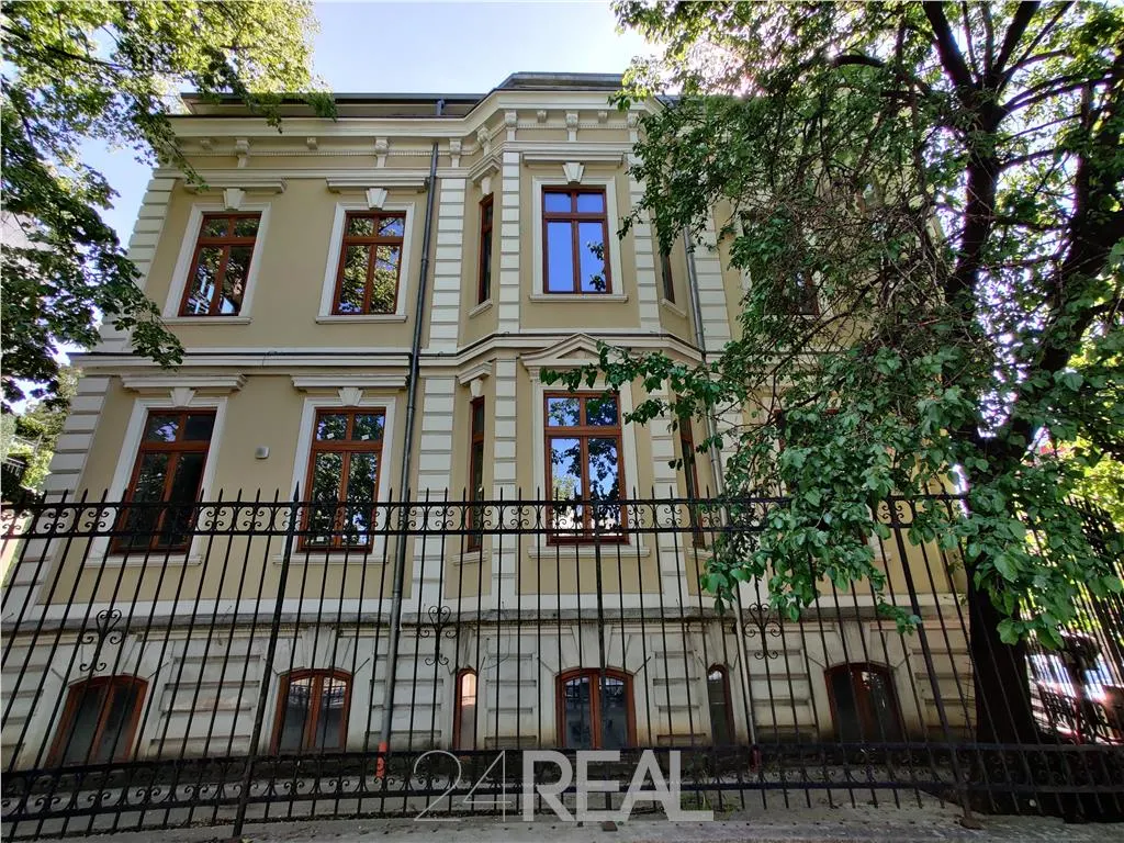 Vila de prestigiu  de vanzare - Lascar Catargiu - foto 1