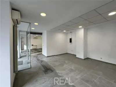 Inchiriere spatiu comercial stradal - foto 4